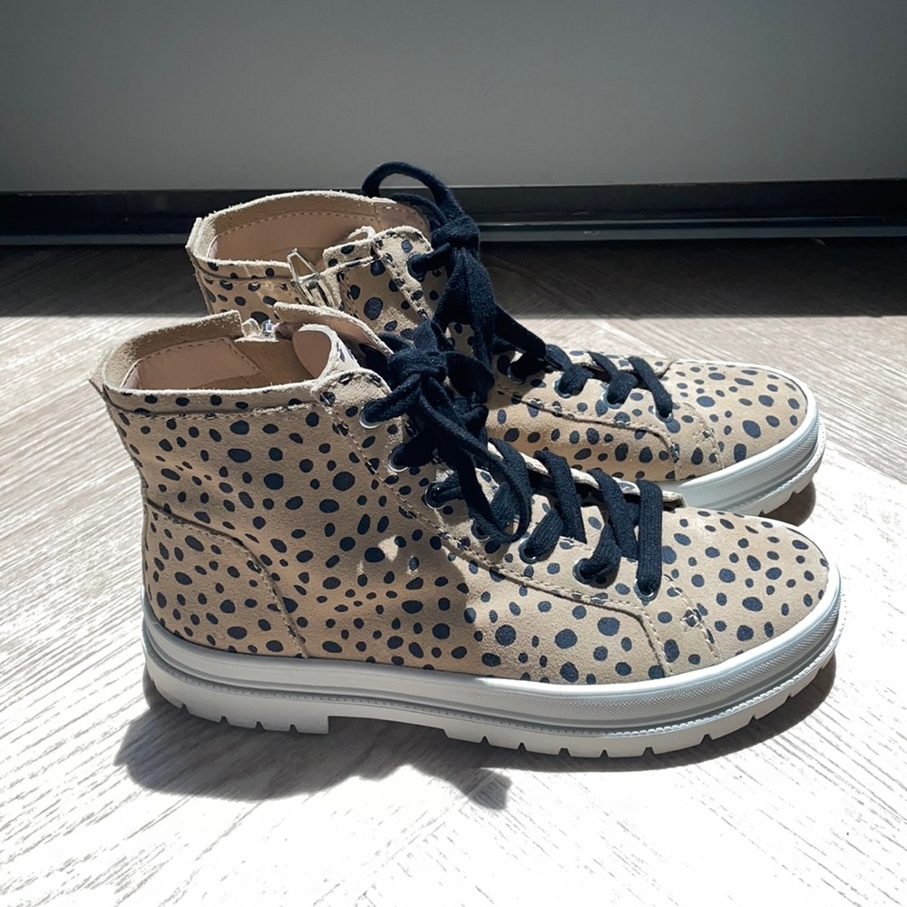 Dolce Vita size 8.5 leopard booties